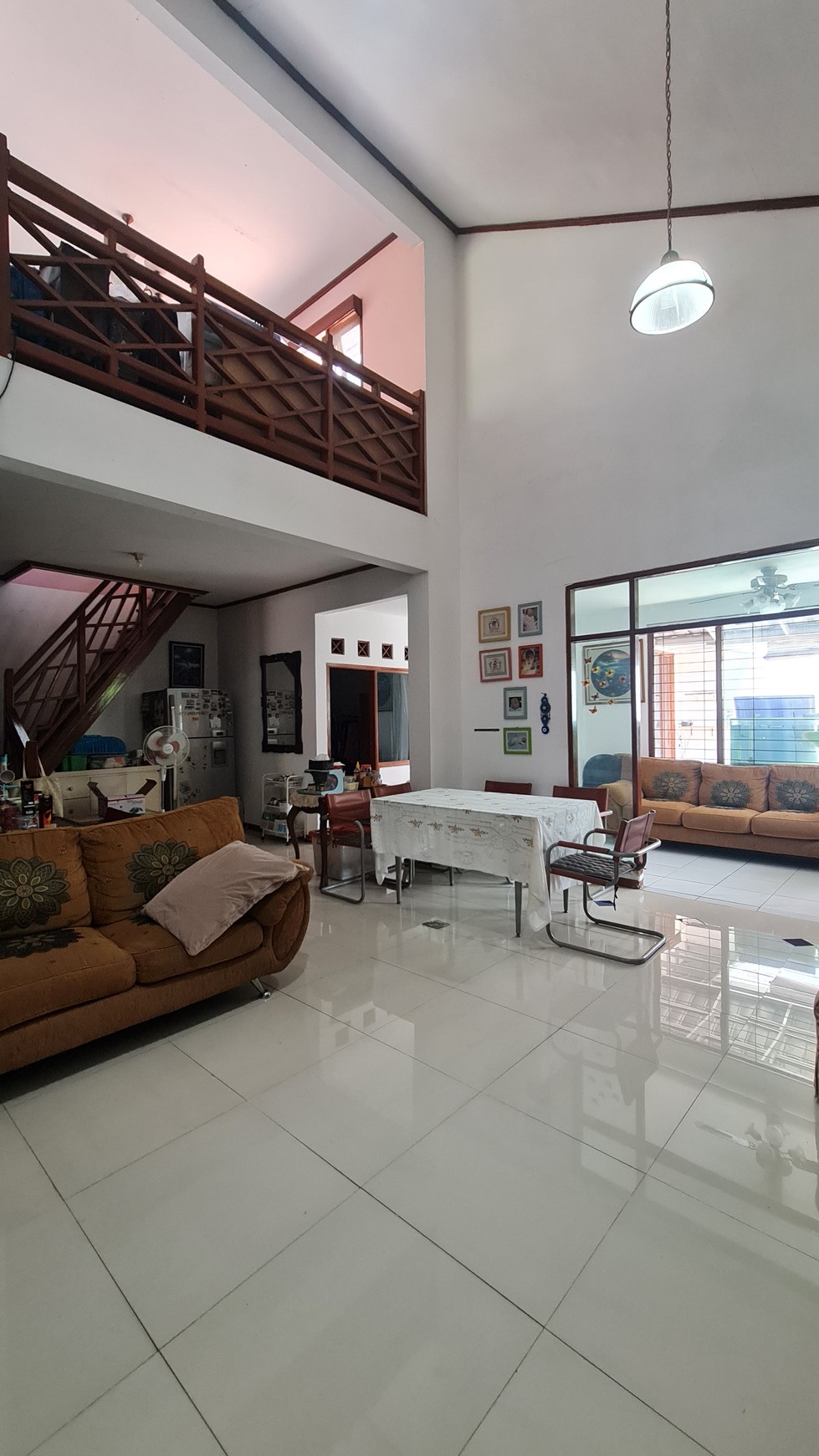 Dijual Rumah Komplek Bangun Lestari Tangerang Selatan 