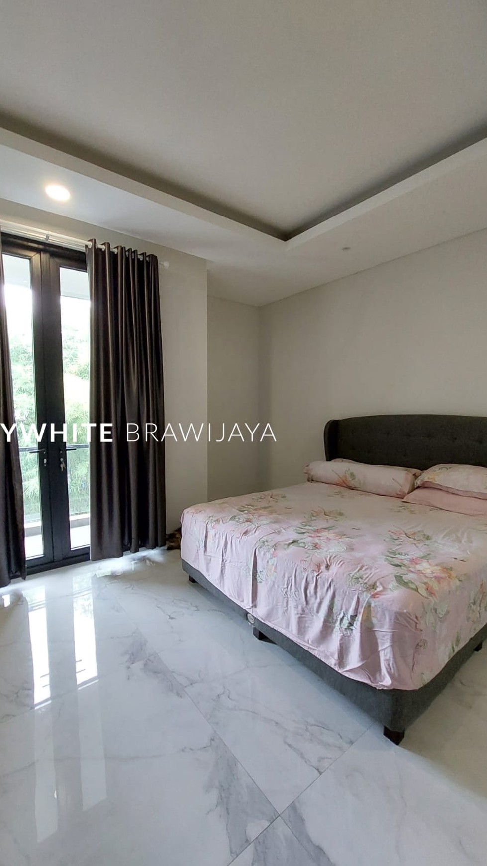 Townhouse dalam Kompleks Cavana Simatupang Area Cilandak