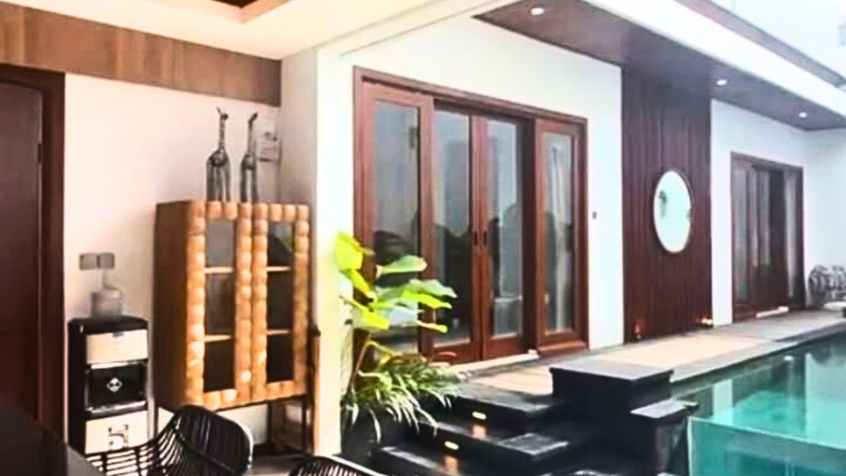 Dijual Villa Di canggu Bali Lokasi sangat Strategis Harga Sangat Terjangkau!