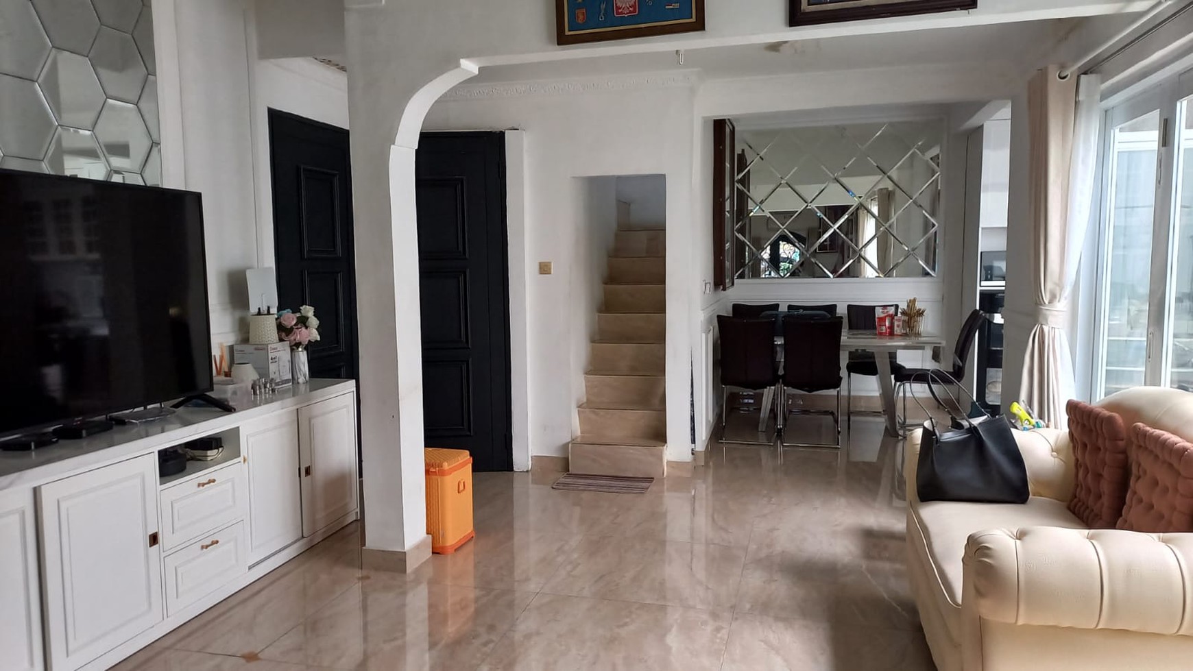 Rumah di siap huni komp Pertamina Pd Ranji Bintaro...