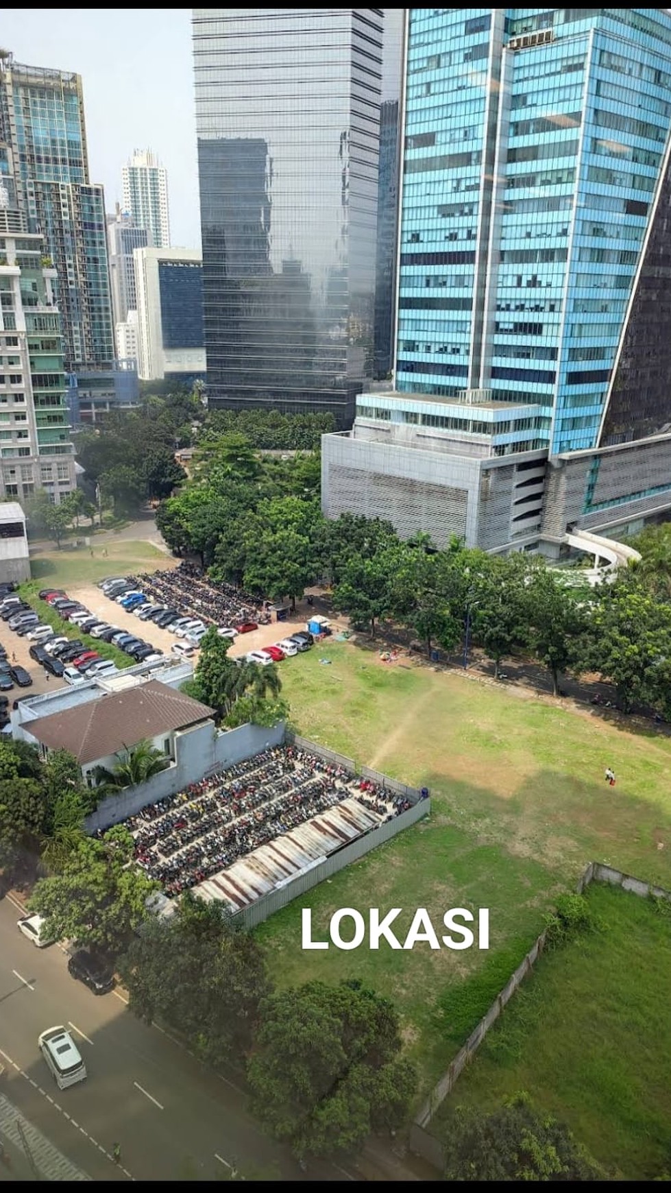 Kavling Commercial MEGA KUNINGAN,Jarang ada,sangat strategis,terletak di pusat bisnis jakarta.