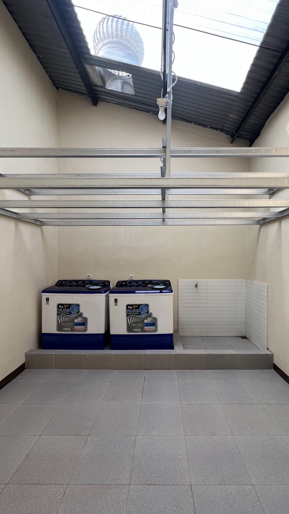 Bangunan Kostsan Baru dengan Full Furnished di Jakarta Pusat