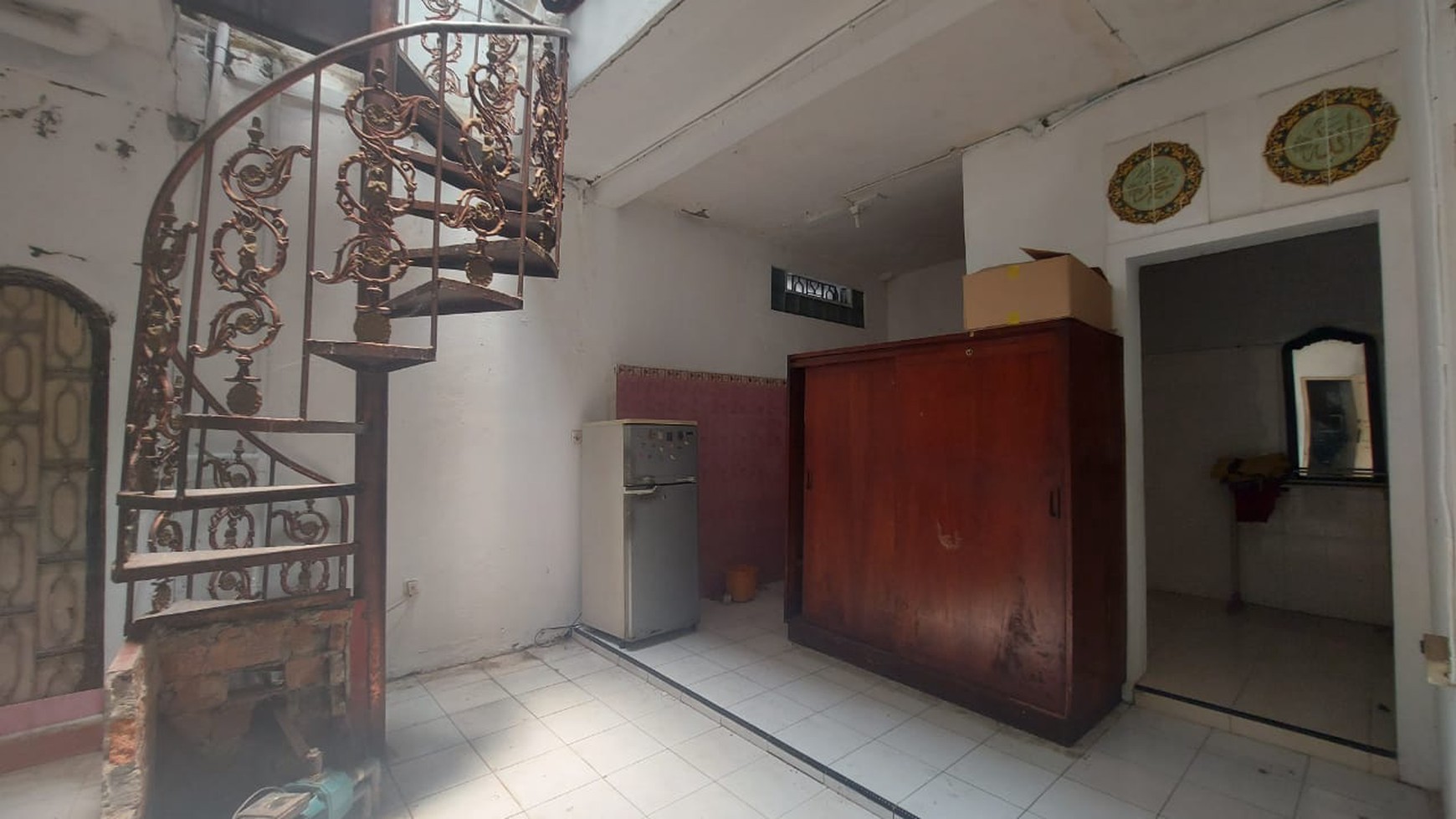 Lebak bulus luas 250 rumah hitung tanah akses lebar