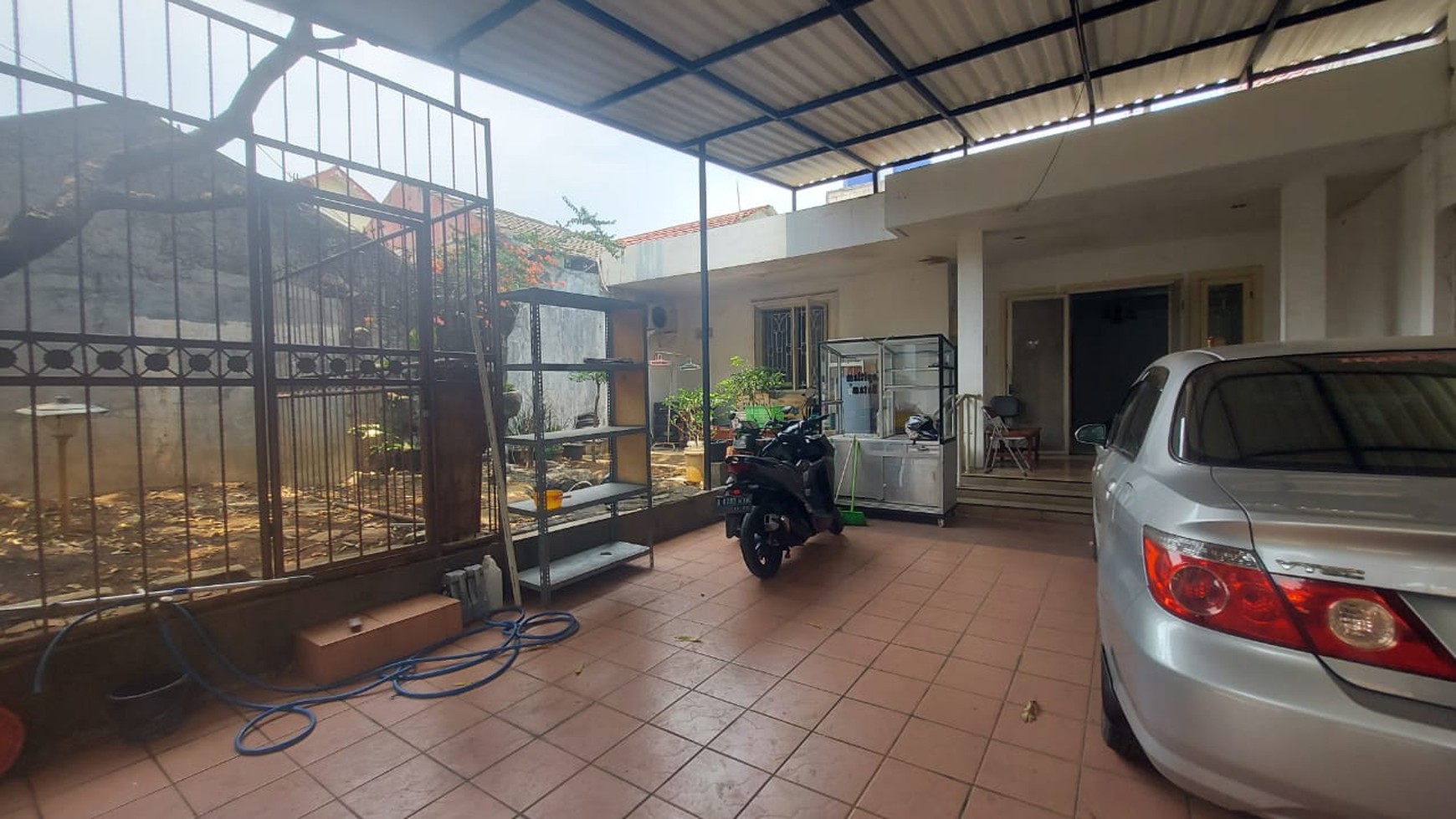 Lebak bulus luas 250 rumah hitung tanah akses lebar