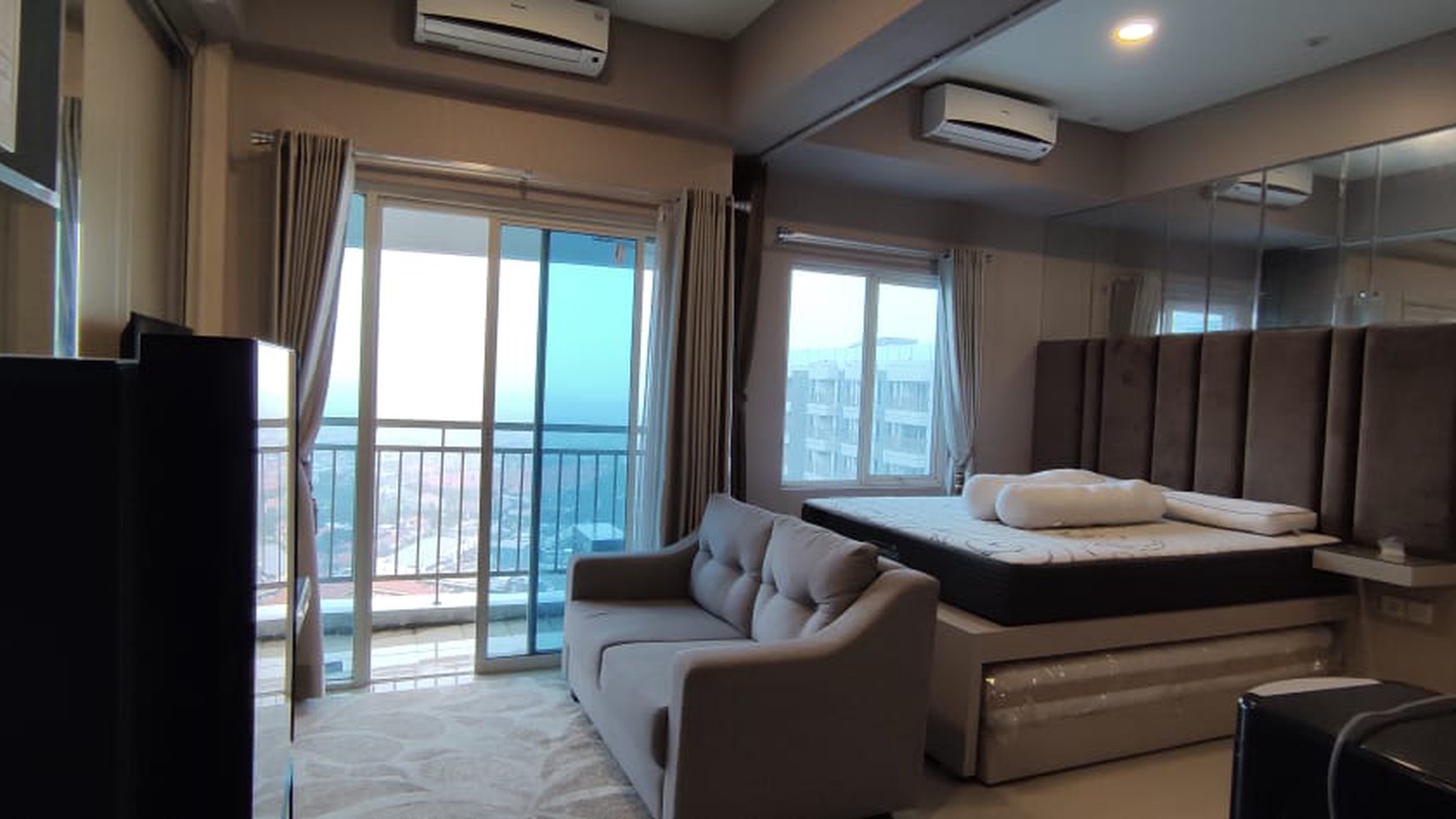 Disewakan Apartemen Tanglin 2 BR renov Jadi 1 BR Full Furnished Modern