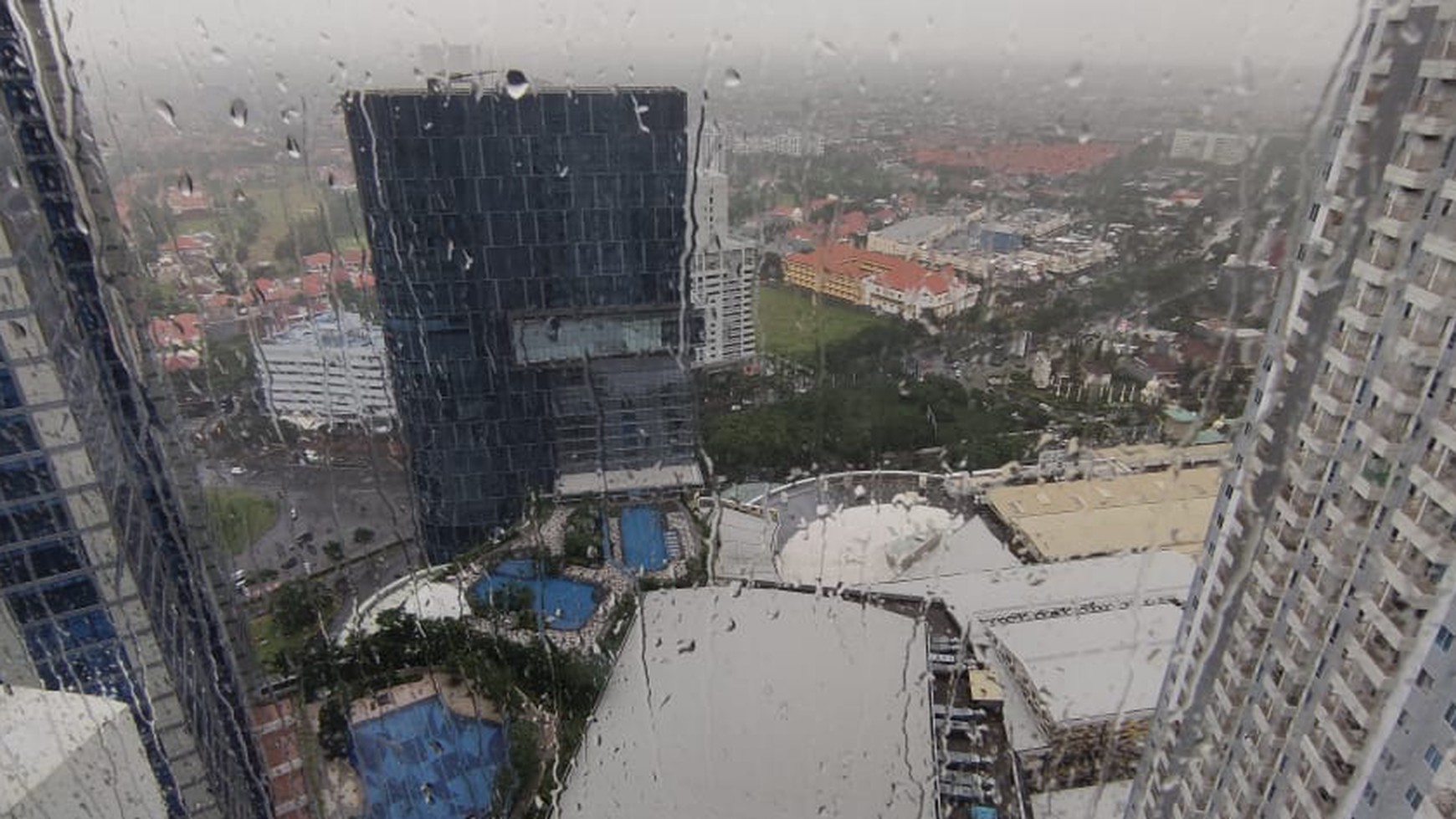 Dijual Apartemen Tanglin 2 BR Renov Jadi 1 Bedroom FULL FURNISHED modern