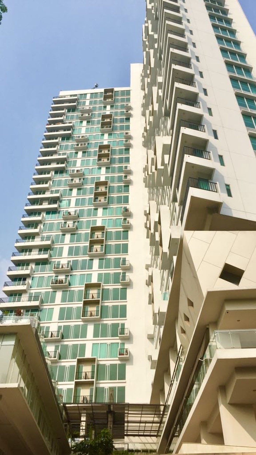 APARTEMEN STRATEGIS DEKAT AEON MALL