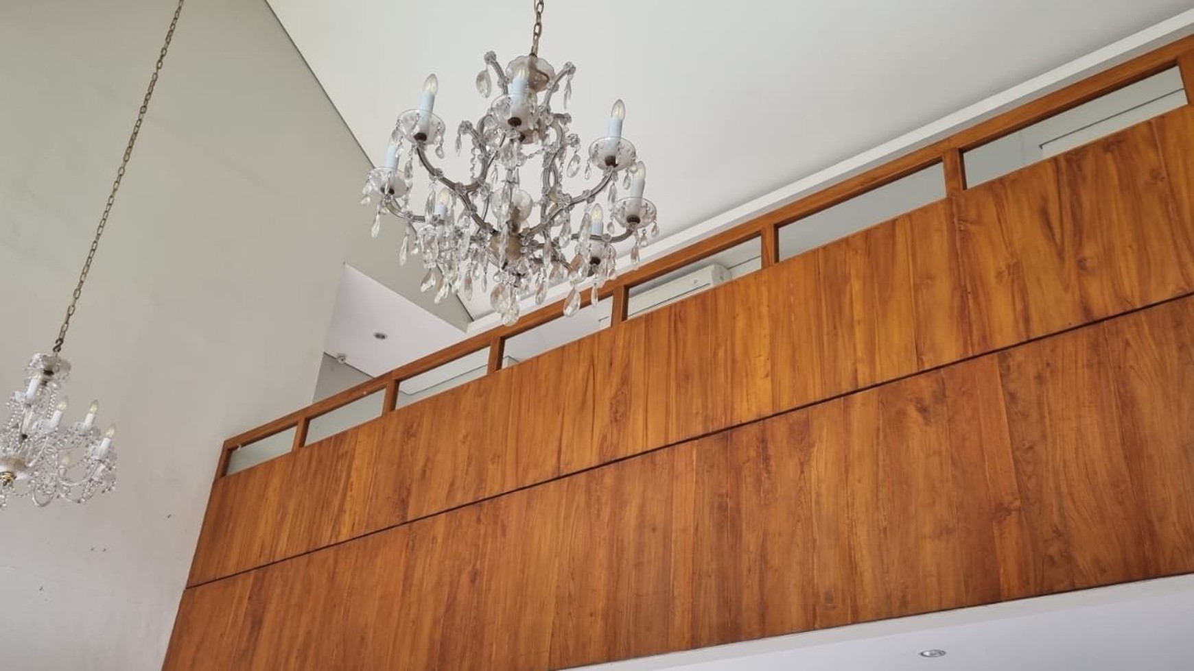 Rumah Mewah Siap Huni, Hunian Nyaman dengan Lingkungan Asri @Puri Flamboyan, Rempoa