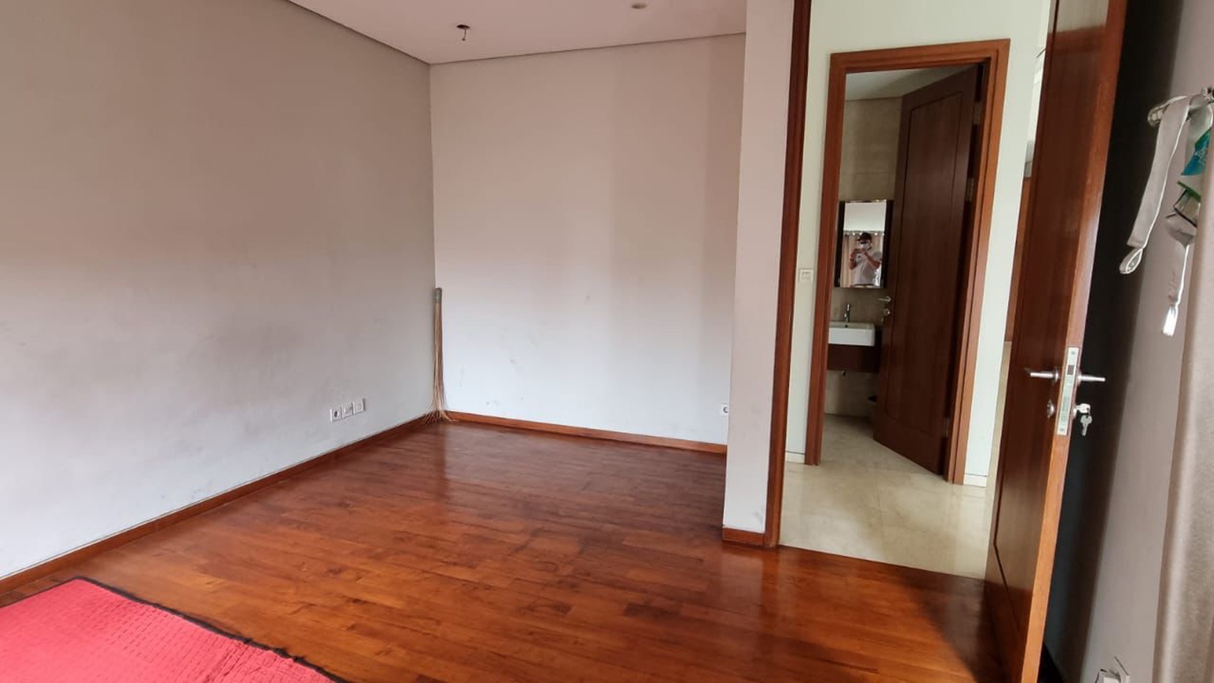 Rumah Mewah Siap Huni, Hunian Nyaman dengan Lingkungan Asri @Puri Flamboyan, Rempoa