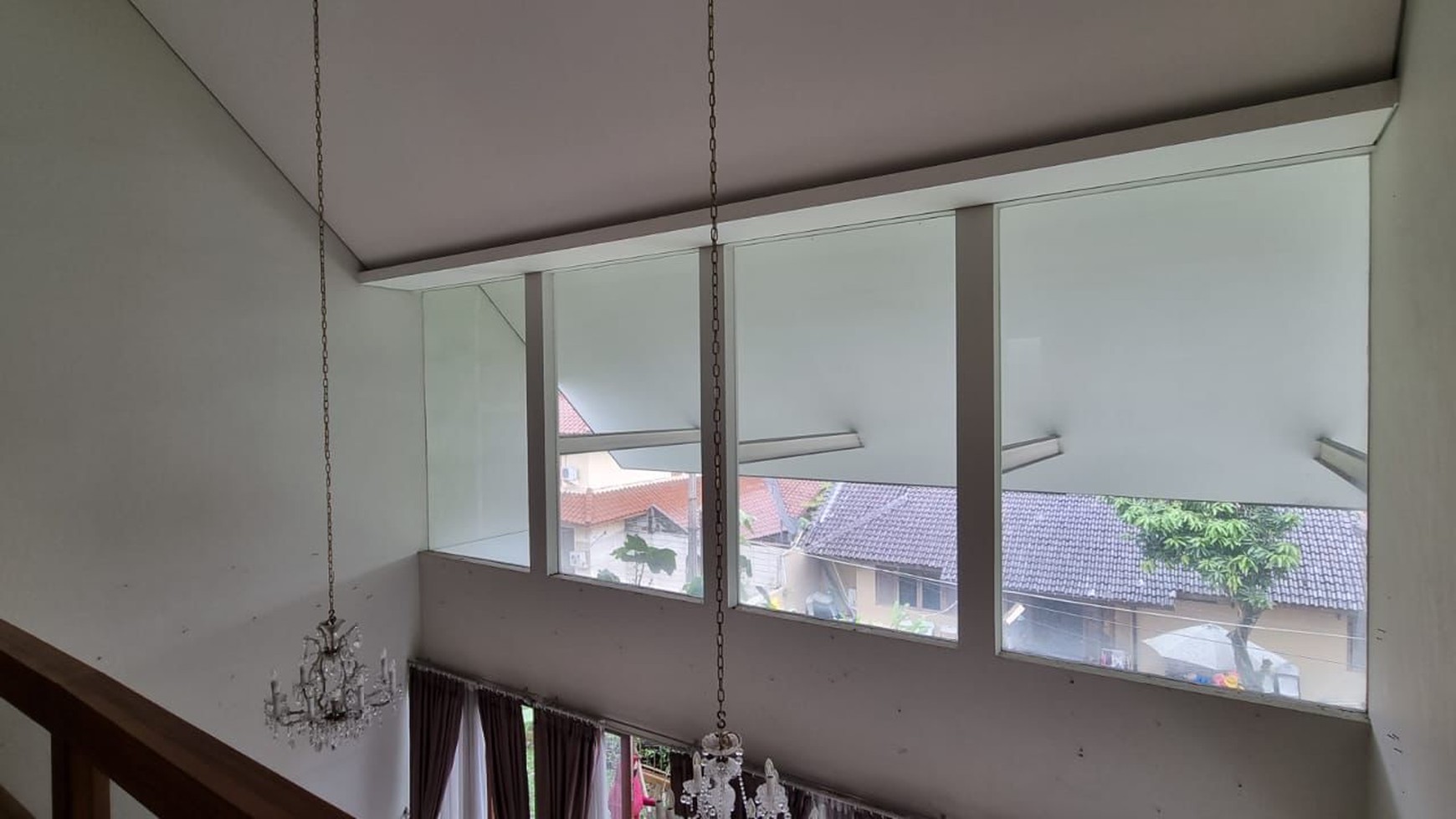 Rumah Mewah Siap Huni, Hunian Nyaman dengan Lingkungan Asri @Puri Flamboyan, Rempoa