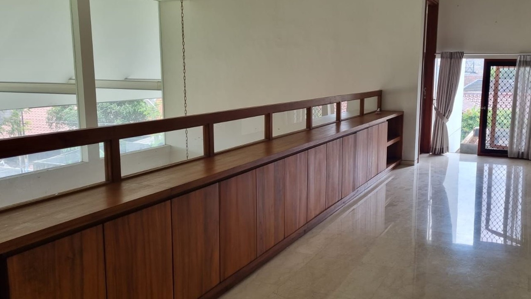 Rumah Mewah Siap Huni, Hunian Nyaman dengan Lingkungan Asri @Puri Flamboyan, Rempoa