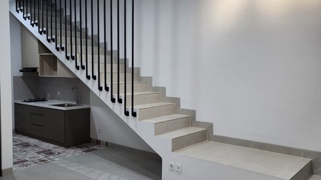 Rumah Minimalis Cantik dan Siap Huni @Griya Loka, BSD