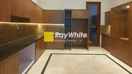 Rumah Baru 2 Lantai, Jalan Pondok Indah