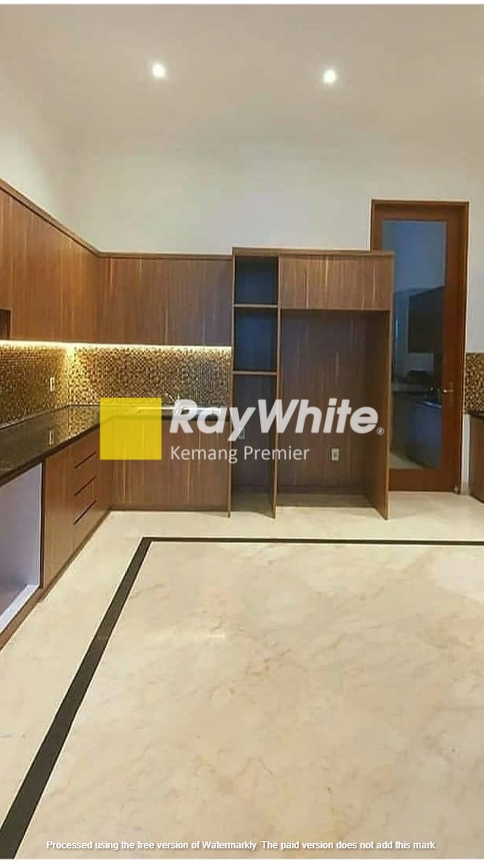 Rumah Baru 2 Lantai, Jalan Pondok Indah