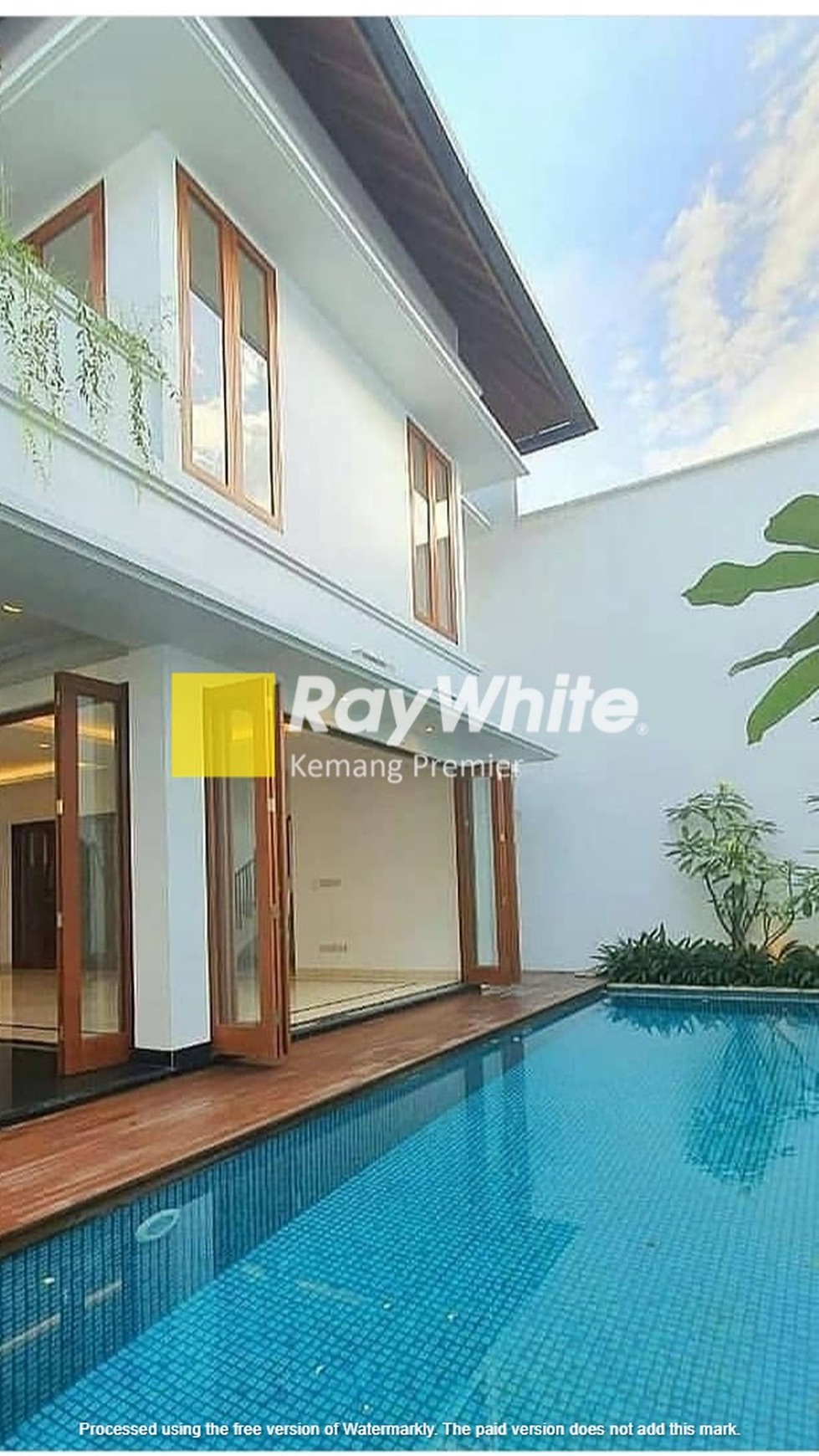 FOR SALE
BRAND NEW HOUSE
Rumah Bangun Baru, Besar, Mewah Eksklusif, Asri & Nyaman
Di Pondok Indah, Jakarta Selatan