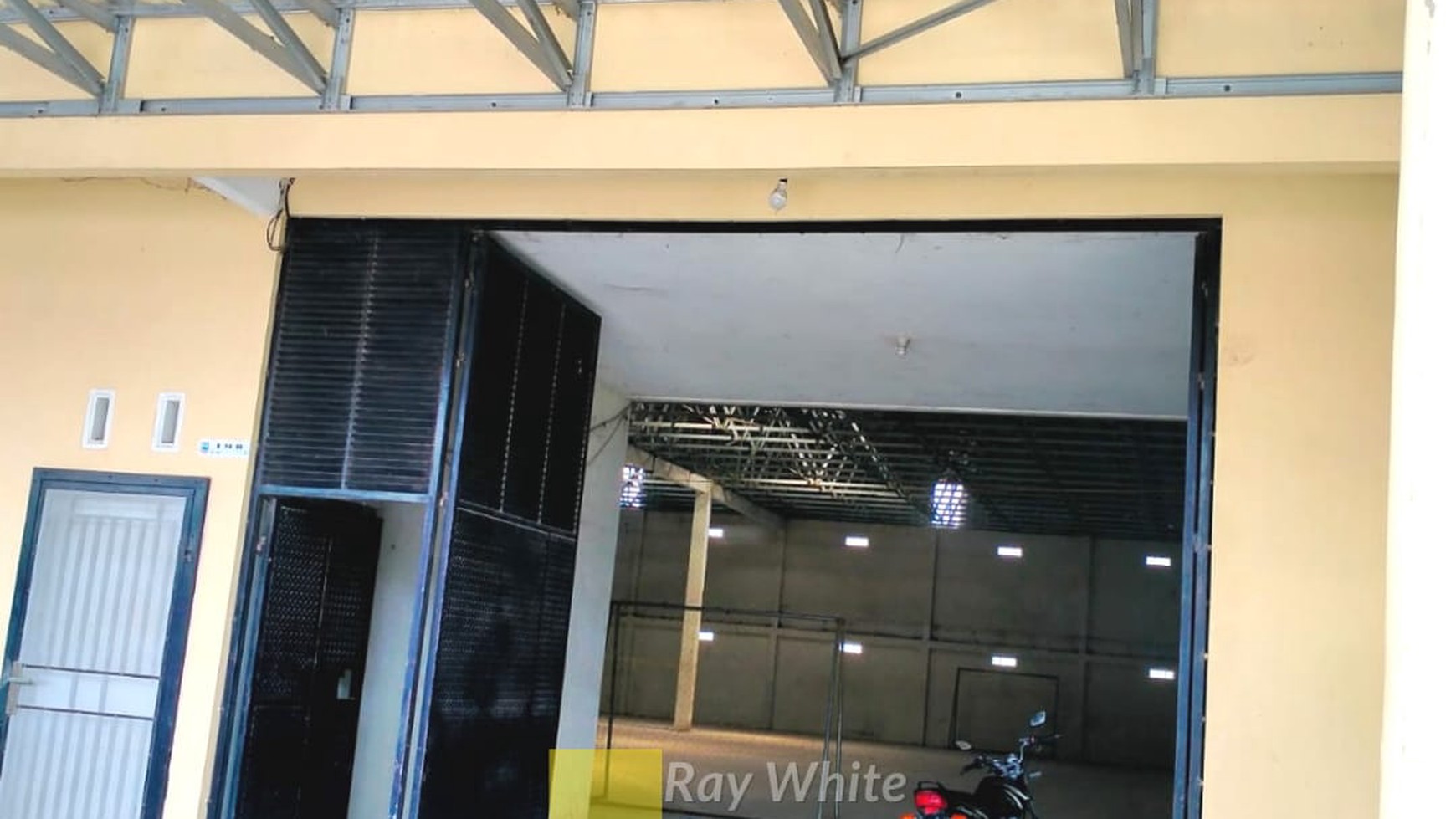 Gudang di Sukarame di Bandarlampung (rz)