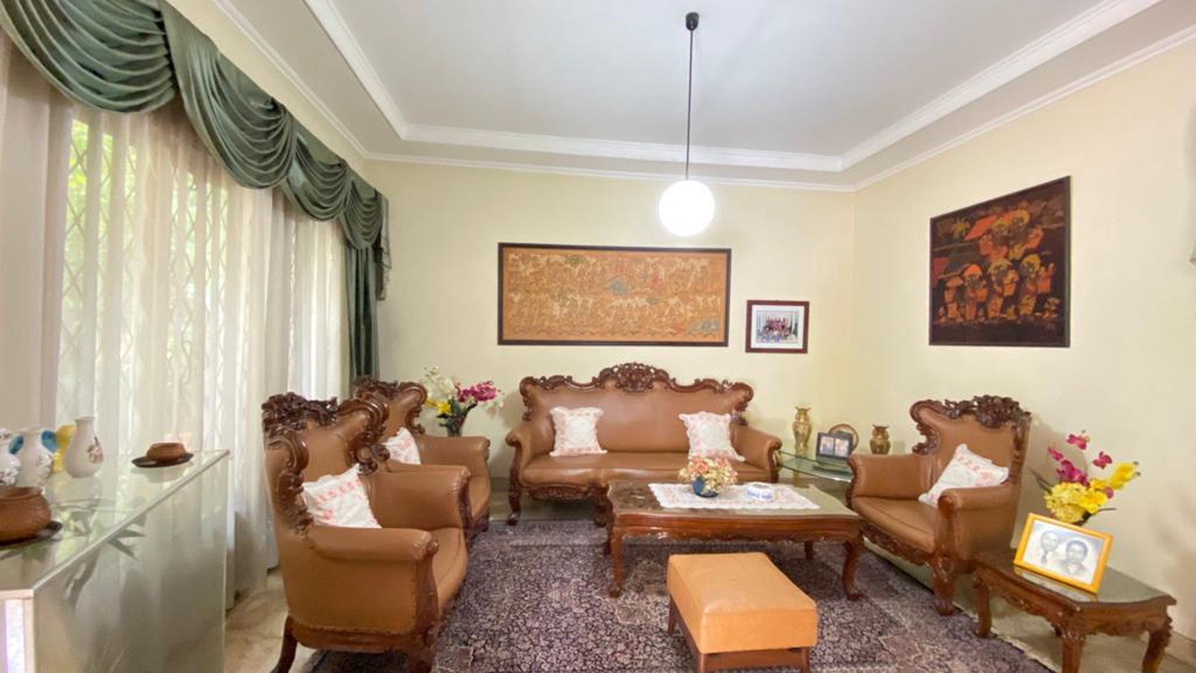 Rumah Mewah Dengan Kolam Renang di Lebak Bulus Harga Terbaik