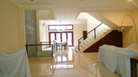 Comfortable and beautiful house In area Menteng for expatriat and others "The price can be negotiable"