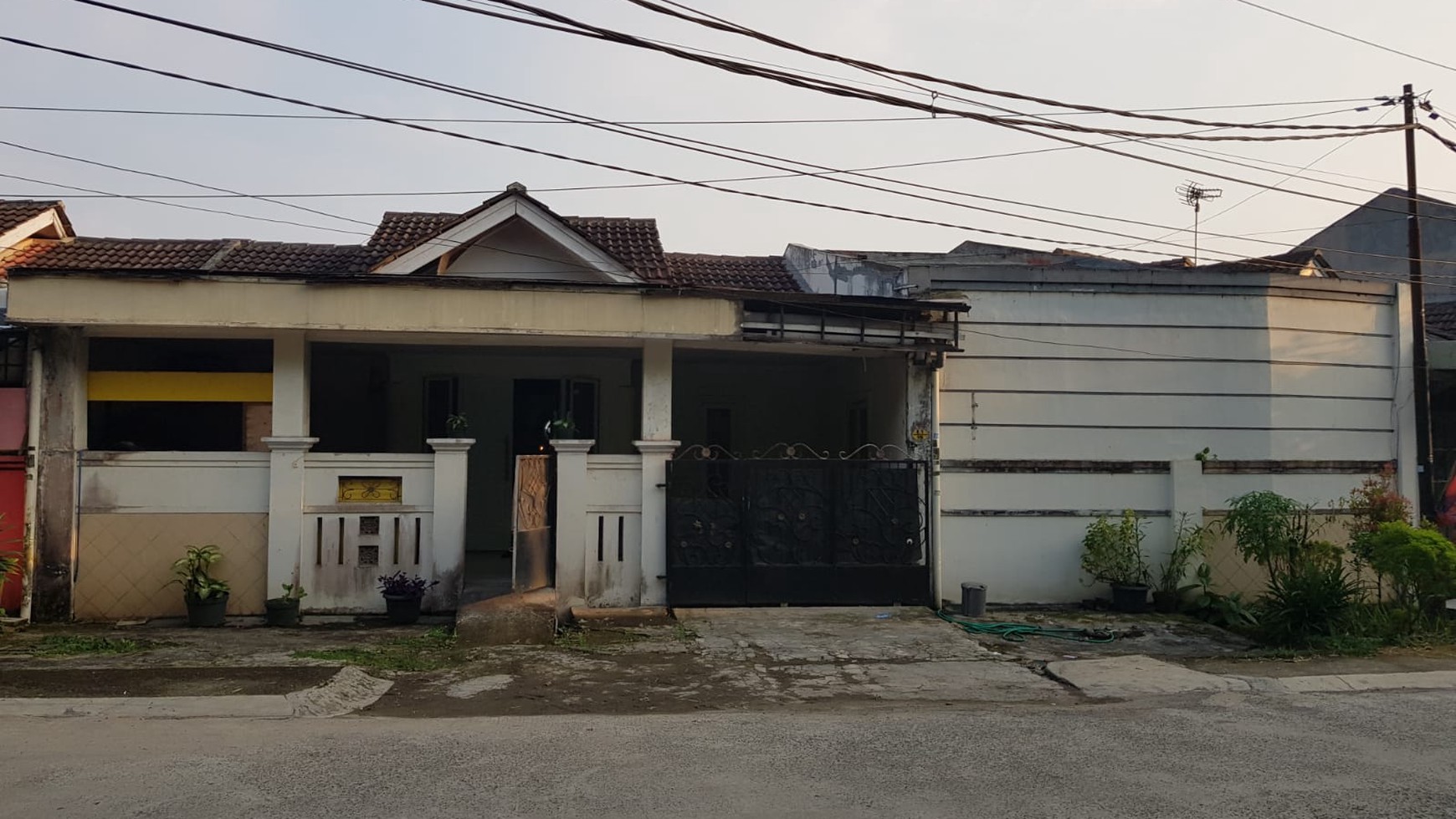 RUMAH PURI SERPONG 1- BUAT TINGGAL SAMBIL USAHA