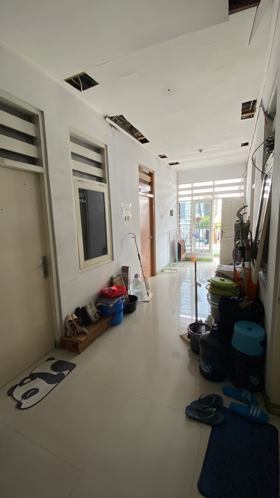 Rumah kost 3.5 lt di Tomang. Dekat Pusat Bisnis & mal Central Park