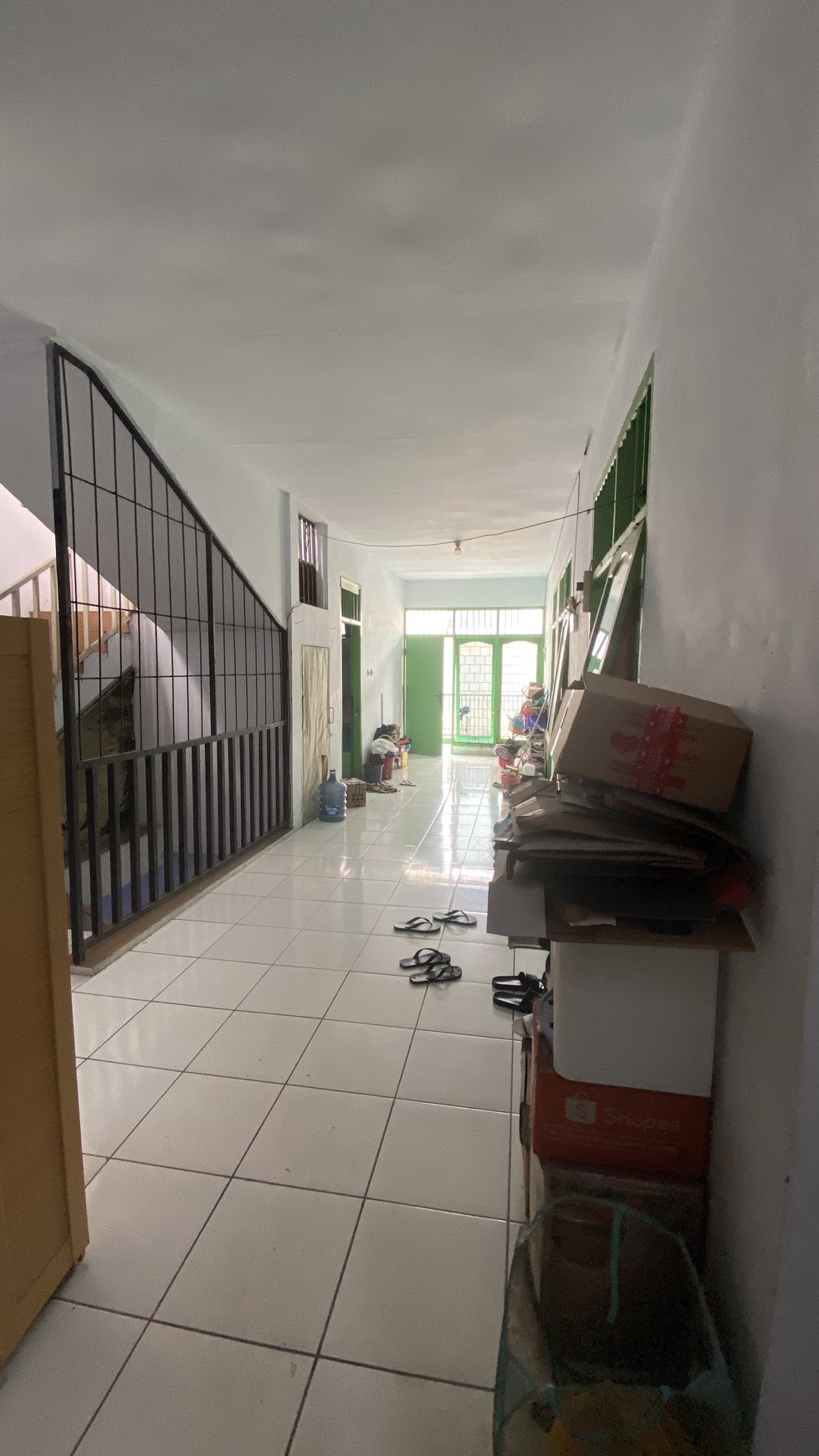 Rumah kost 3.5 lt nyaman dalam kompleks. Dekat dgn Pusat Bisnis & Mall