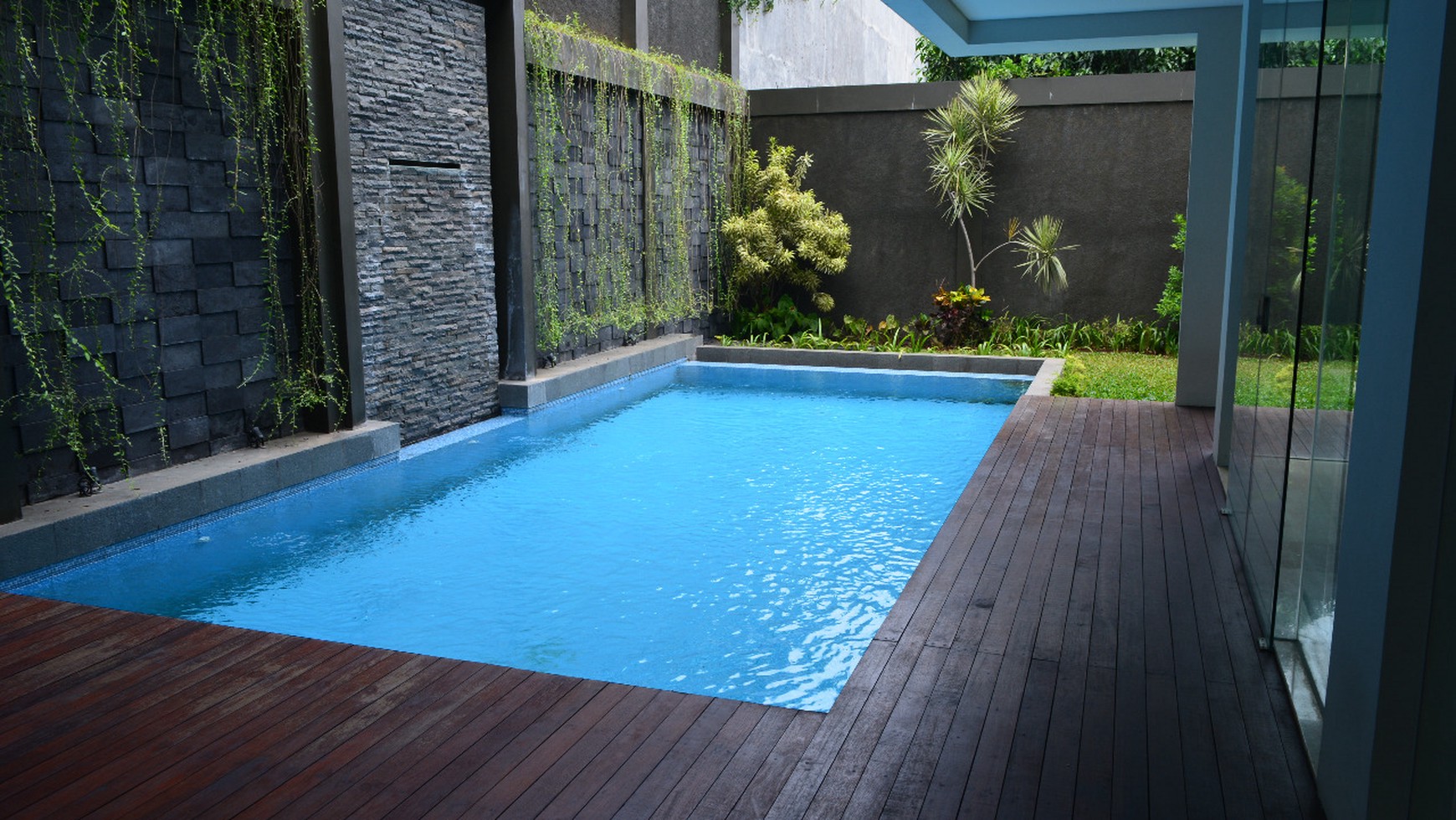 Dijual Luxury House Lokasi Kemang Jakarta Selatan