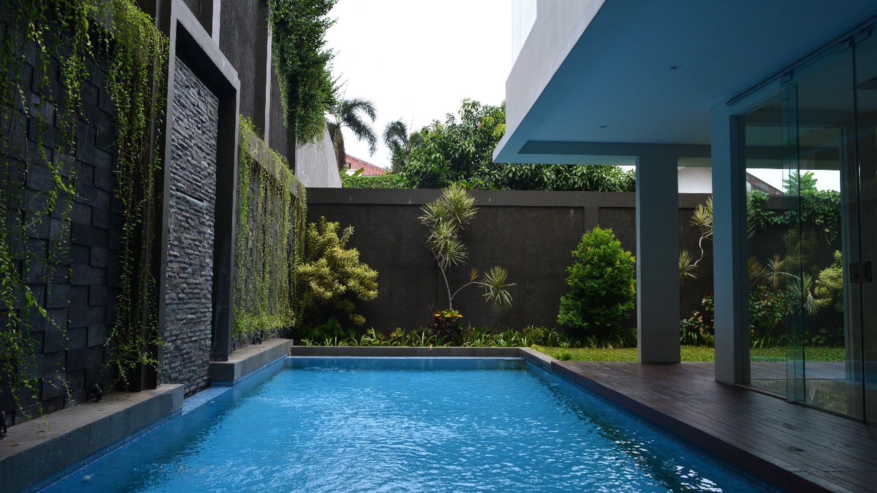 Dijual Luxury House Lokasi Kemang Jakarta Selatan