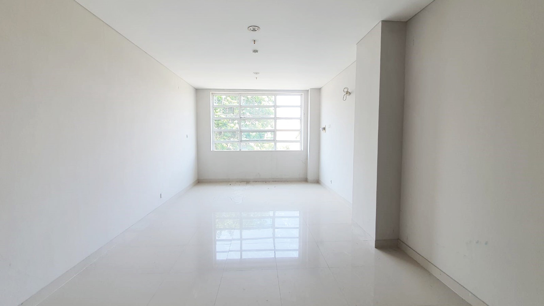 Ruko Trillium di Jl. Embong Kenongo Surabaya Pusat, Strategis, Siap Pakai, Ready 2 Unit Jejer !!!