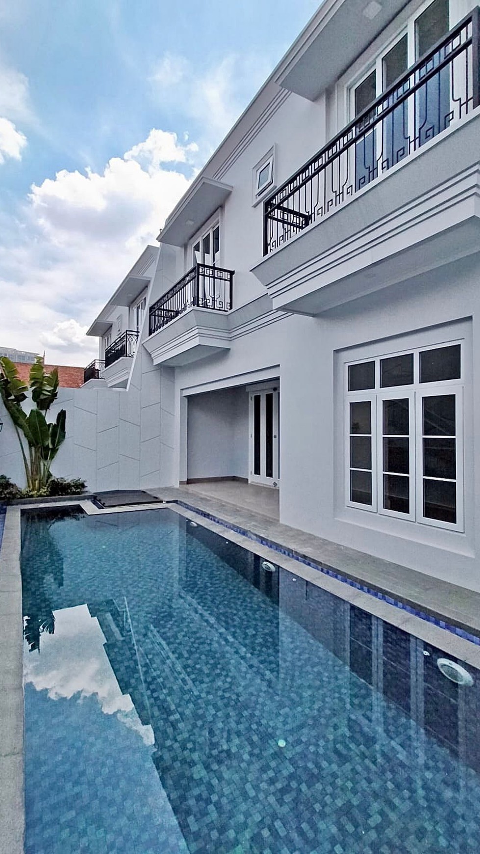 Brand New Modern Classic House At Brawijaya