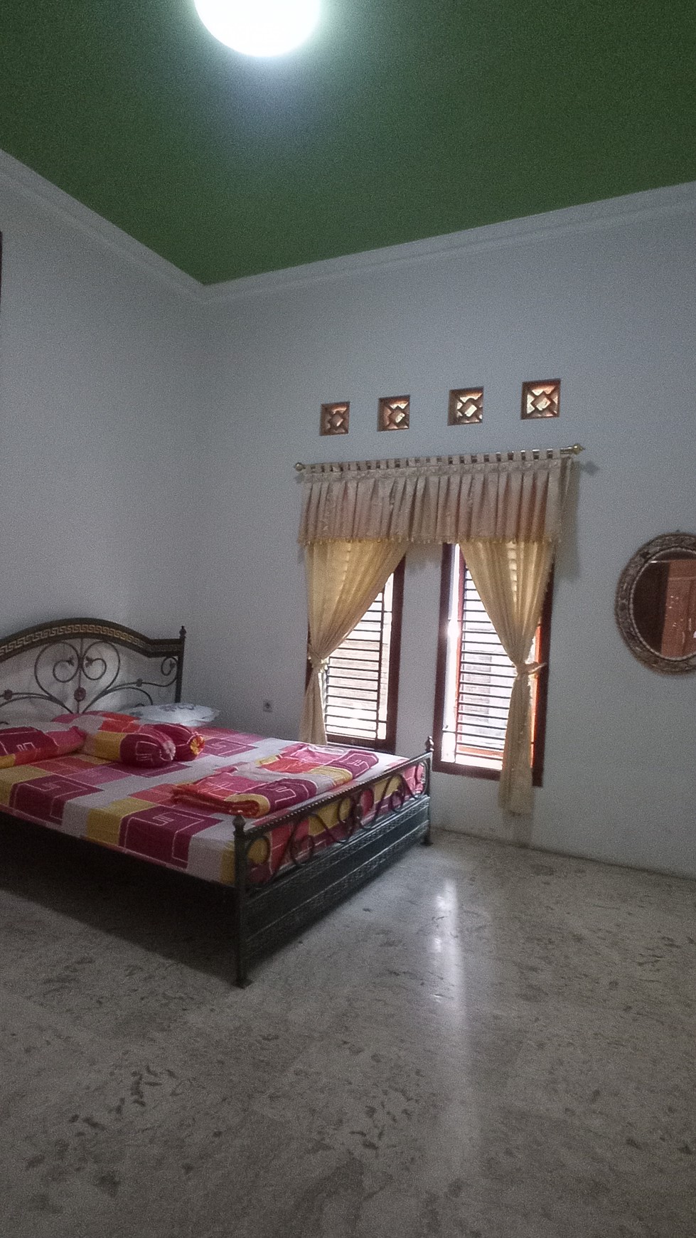 DiJual Villa Homey Pacet,View Gunung,cocok bwt Hotel