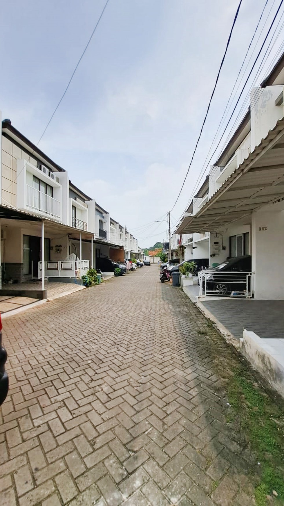 Rumah Bagus Di Cluster The Oasis, Pondok Aren Kota Tangerang Selatan