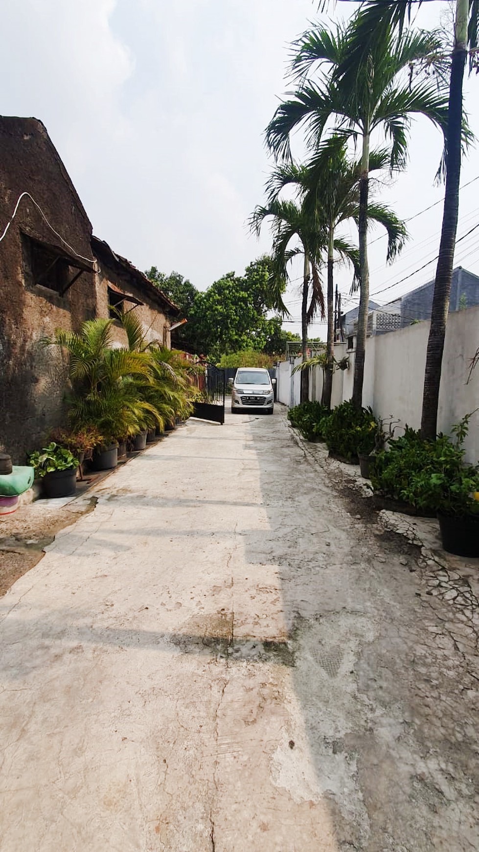 Rumah Bagus Di Jl H Saiyan Pondok Ranji Tangerang Selatan