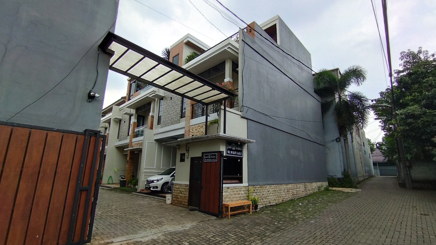 Dijual Rumah Grand 54 Residence kebagusan 