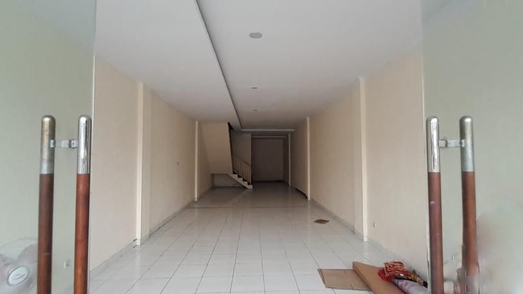 Ruko Siap Pakai dan Lokasi Strategis Pinggir Jalan Raya @Kemang Utara