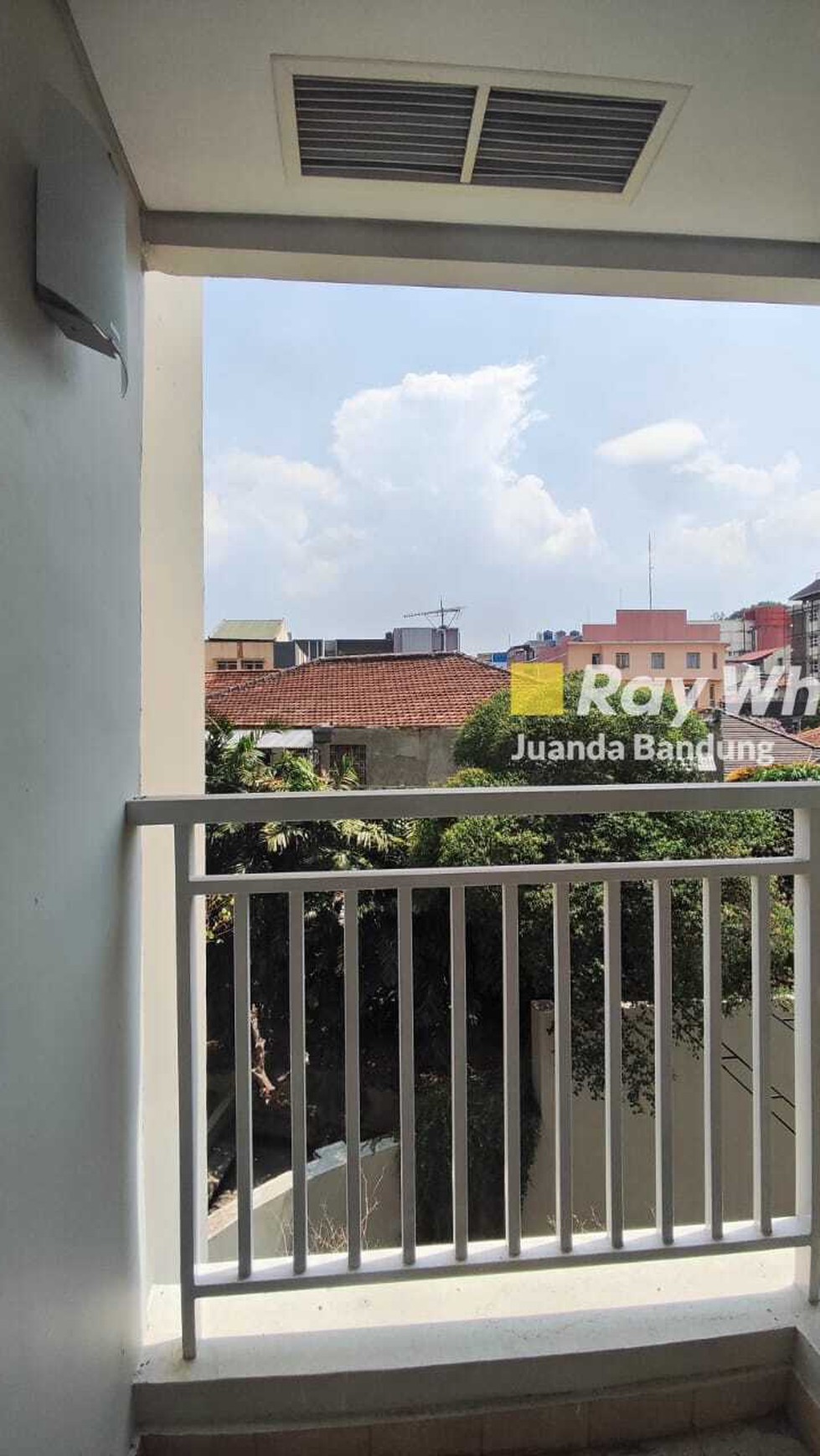 Masih Baru ! Apartement Parahyangan Residence Lt 1 (Dekat Dengan Unpar) 