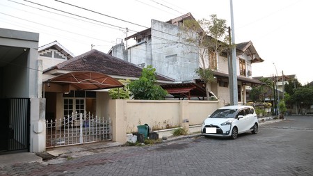 Rumah 7 Kamar Di Perum Griya Indah Lokasi Strategis Dekat Mirota Godean