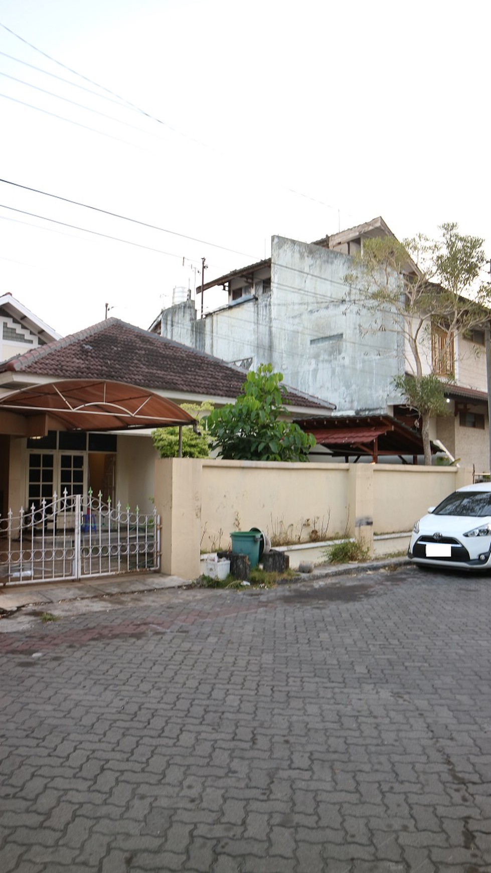 Rumah 7 Kamar Di Perum Griya Indah Lokasi Strategis Dekat Mirota Godean