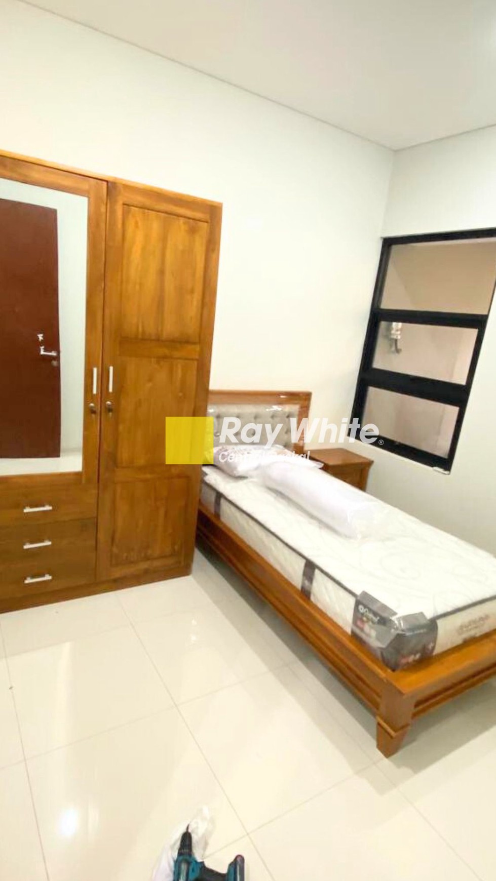 Rumah Cantik Full Furnished di Kota Cimahi