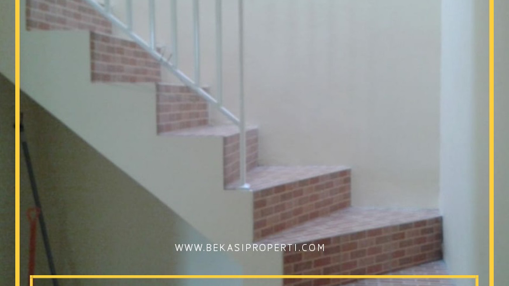 Permata Sakura Cimuning, Dijual Cepat Rumah depan taman lokasi nya bagus banget.