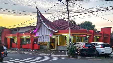 Ruang Usaha, lokasi sangat strategis di jalan utama Bintaro