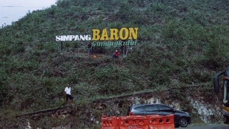 Tanah Luas 4237 Meter Persegi Lokasi Baron Gunung Kidul Yogyakarta 