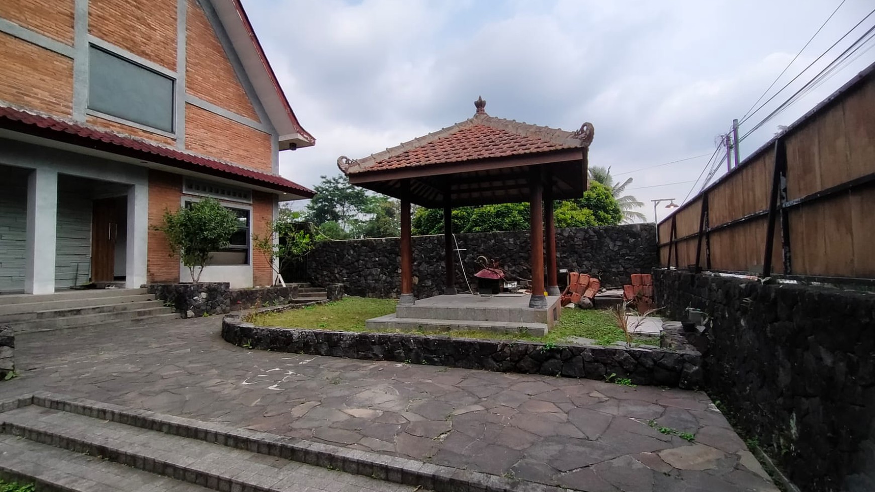 Miliki Rumah Konsep Villa Modern Lokasi Asri Di Pakem, Hargobinangun, Sleman