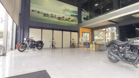 Mini building ex Showroom Harley di Radio dalam raya