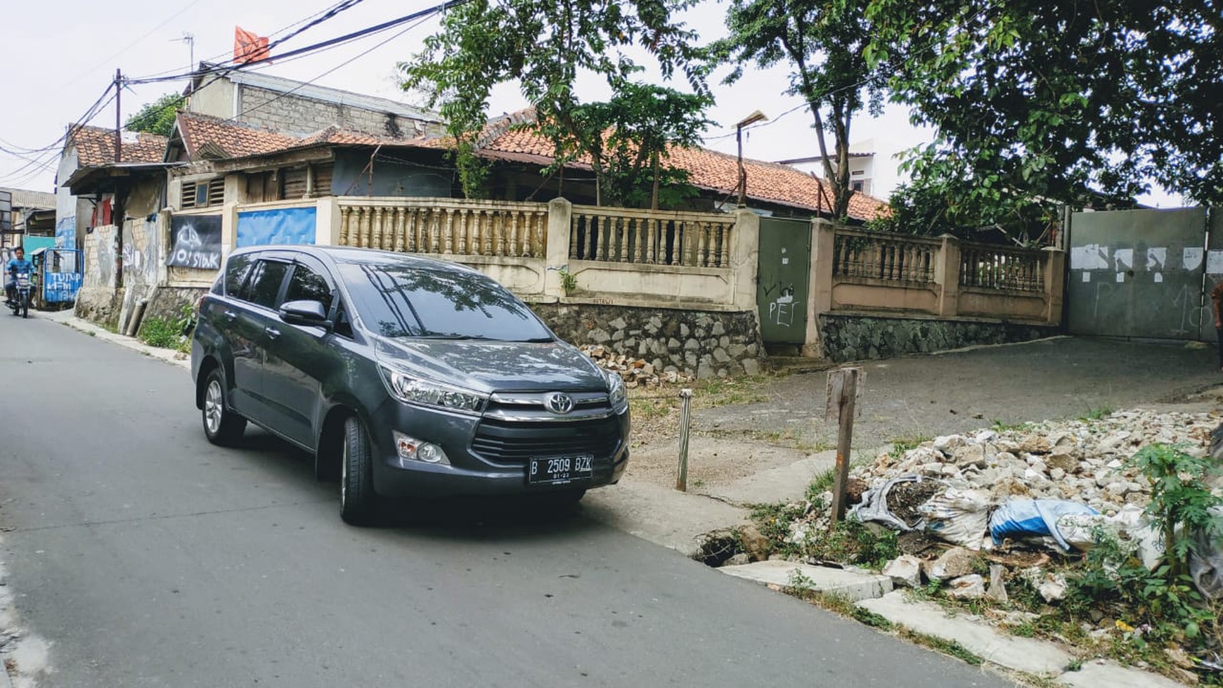 KAVLING DI BELAKANG HOTEL SOL MARINE JL RAYA SERPONG