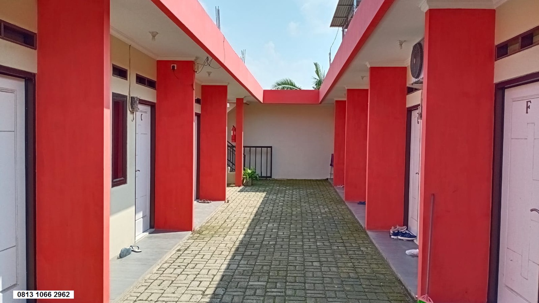 Dijual Cepat !! Rumah Kosan ,Karawang - Cikampek