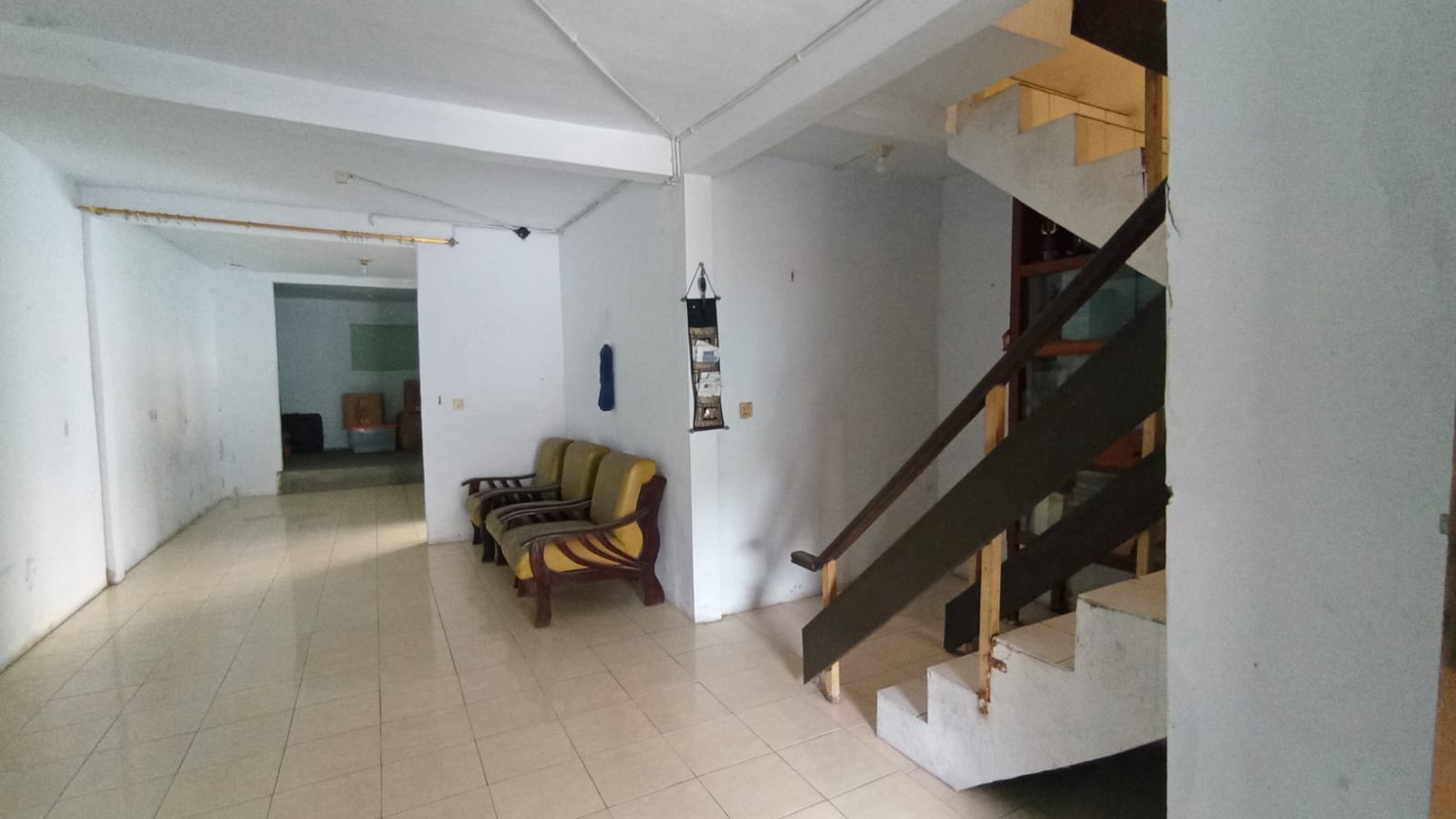 Dijual rumah di JL. Hayam Wuruk Perum 4 Karawaci Tangerang