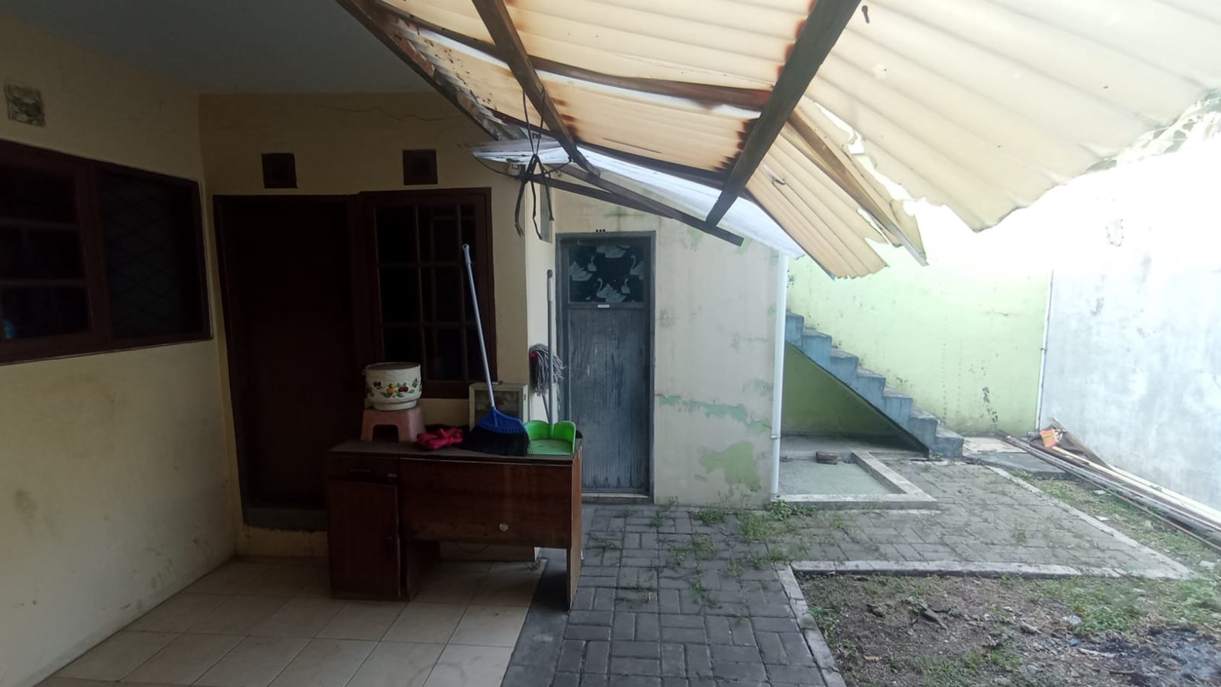 Dijual rumah di JL. Hayam Wuruk Perum 4 Karawaci Tangerang