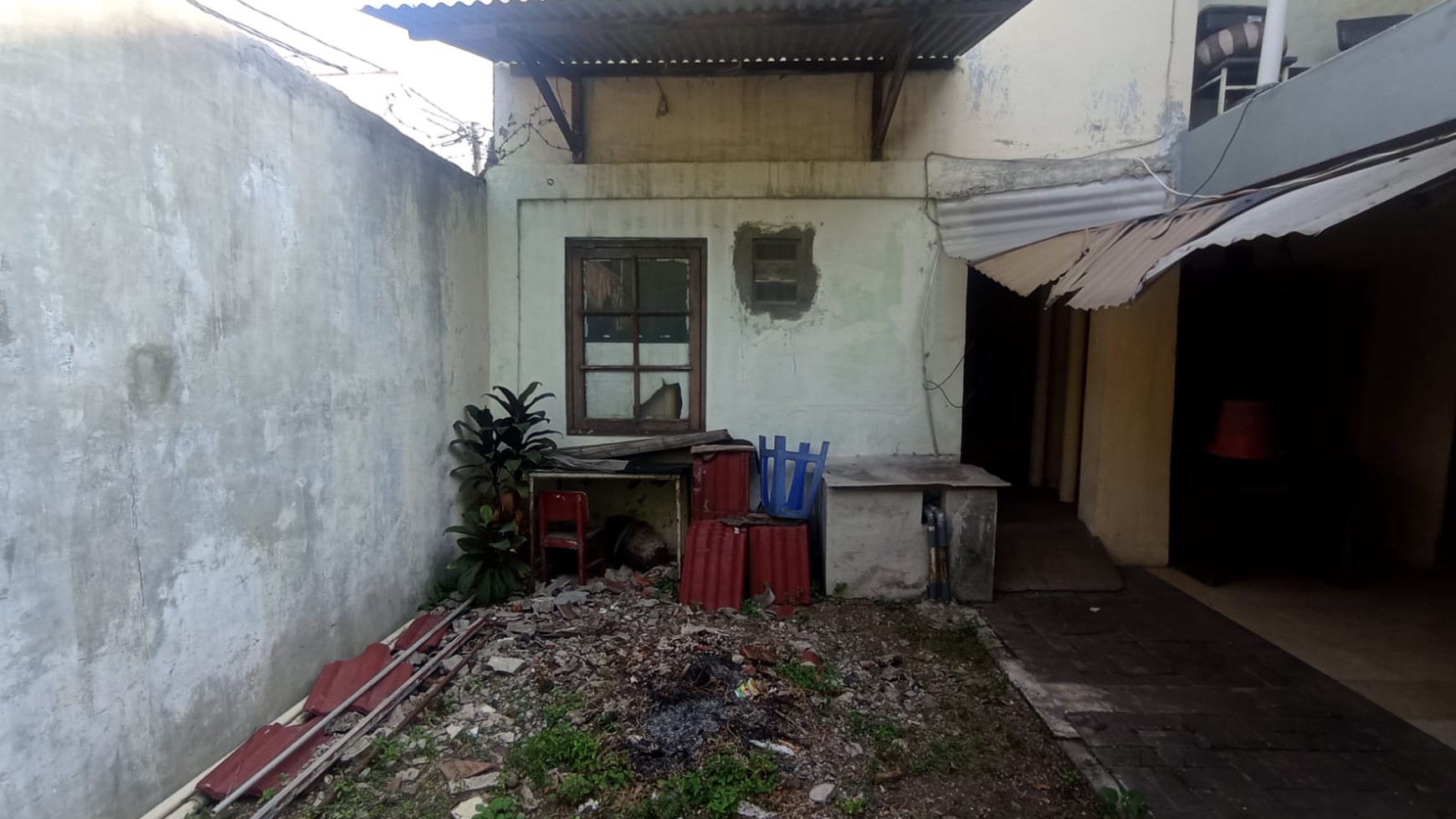 Dijual rumah di JL. Hayam Wuruk Perum 4 Karawaci Tangerang