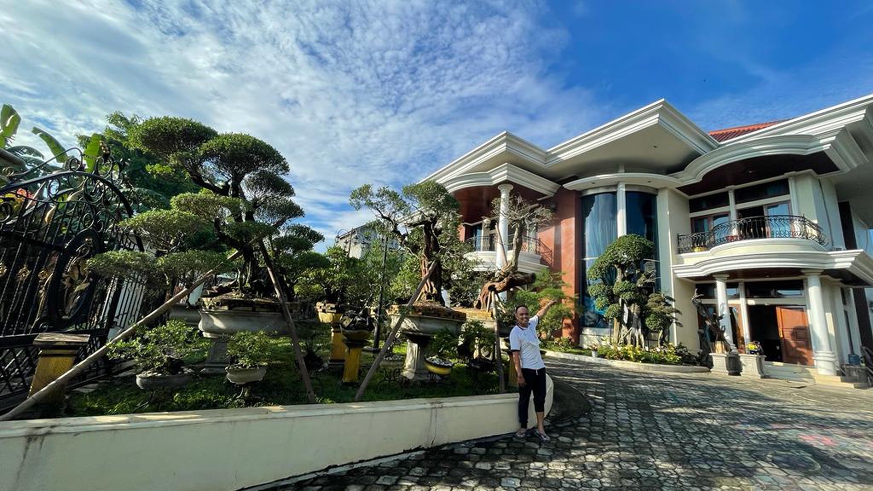 Dijual Rumah Modern Mewah 2 Lantai Di Sragi Palas 