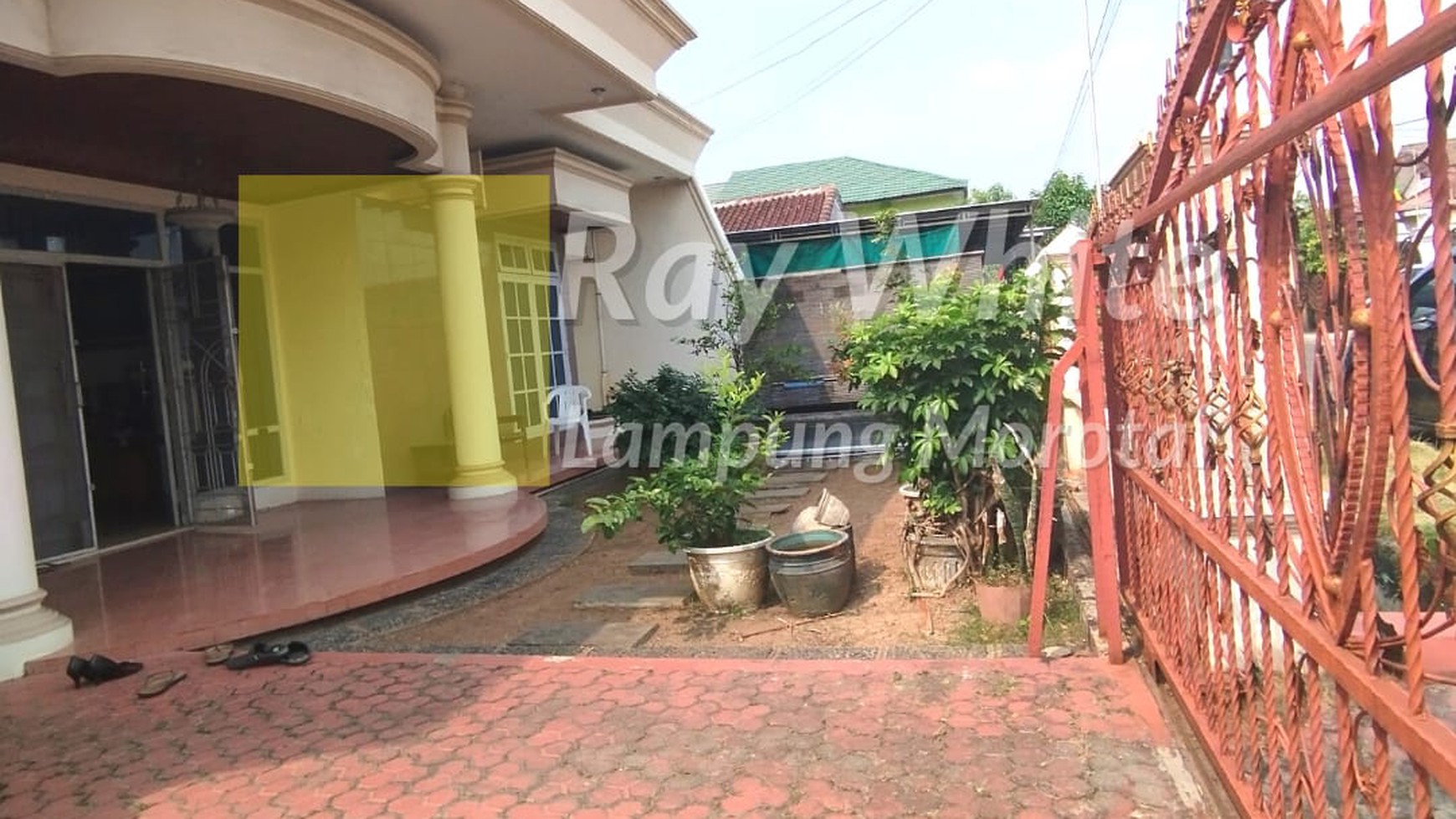 Dijual Rumah kawasan elit tr